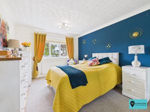Bedroom- click for photo gallery